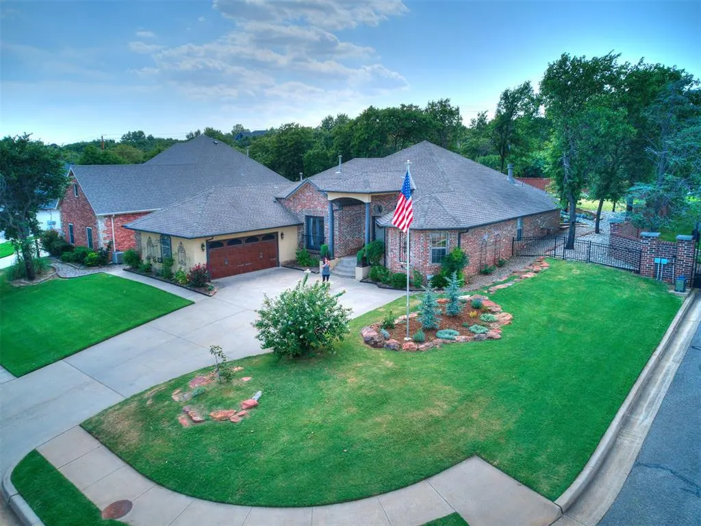 Front exterior — 3049 GARDEN VISTA, Edmond, OK 73034