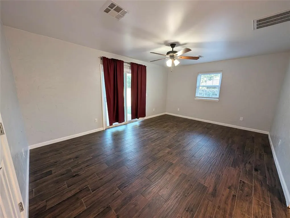 Photo 2 — 2412 SE 51st, Oklahoma City, OK 73129