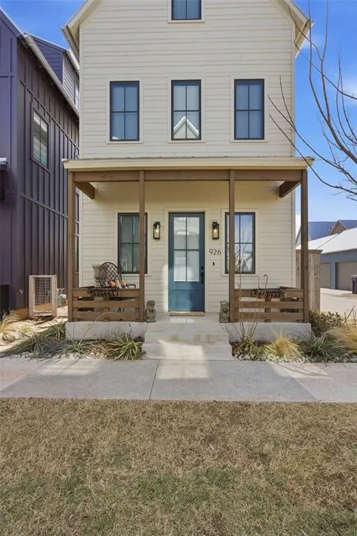 Front exterior — 926 Pedalers Lane, Oklahoma City, OK 73108