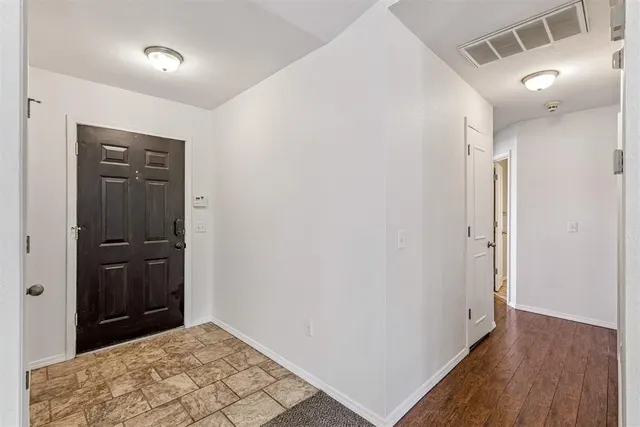 Photo 3 — 2101 Harbor Drive, Norman, OK 73071