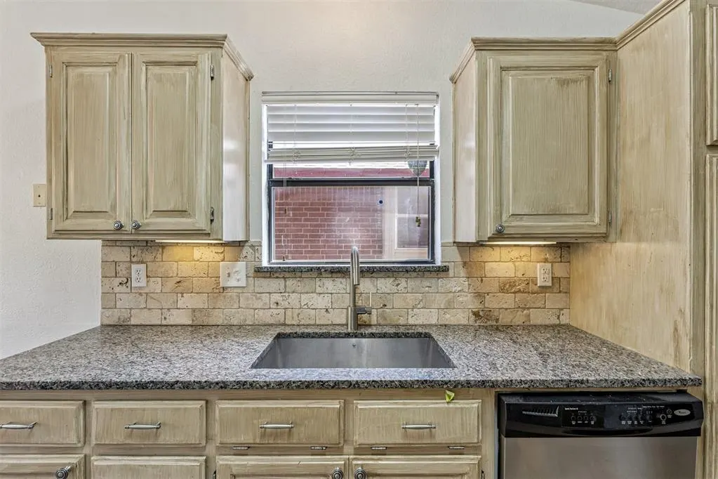 Photo 12 — 2101 Harbor Drive, Norman, OK 73071
