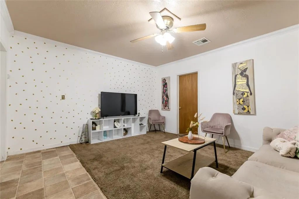 Photo 3 — 400 N 6th Street, Weatherford, OK 73096