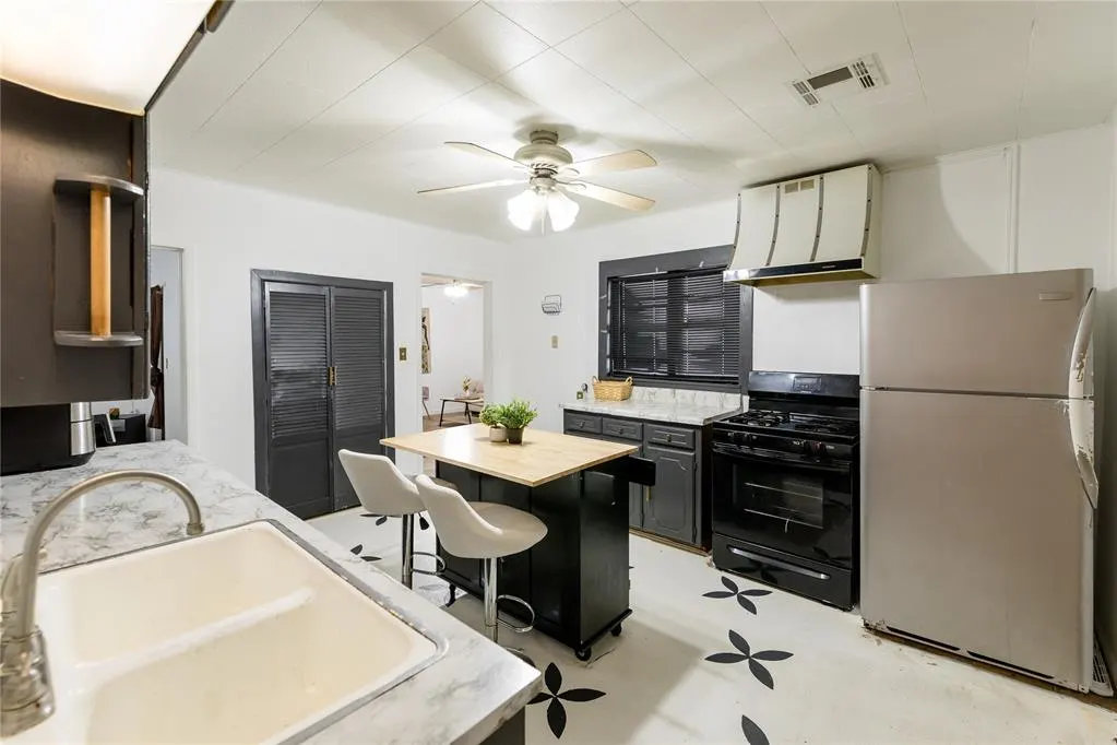 Photo 4 — 400 N 6th Street, Weatherford, OK 73096