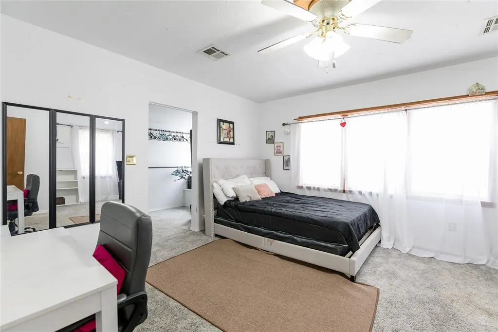 Photo 6 — 400 N 6th Street, Weatherford, OK 73096