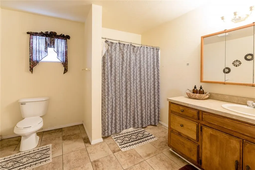 Photo 9 — 400 N 6th Street, Weatherford, OK 73096