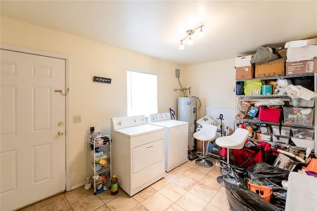 Photo 11 — 400 N 6th Street, Weatherford, OK 73096