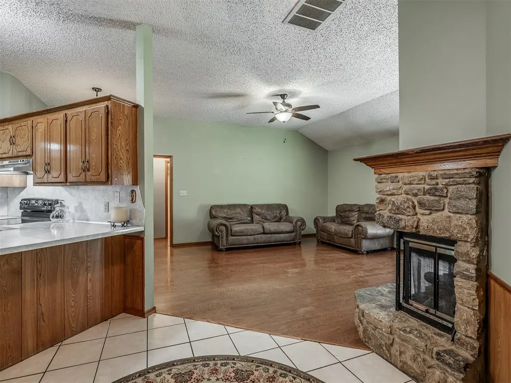Photo 20 — 1978 Spencer Drive, Harrah, OK 73045