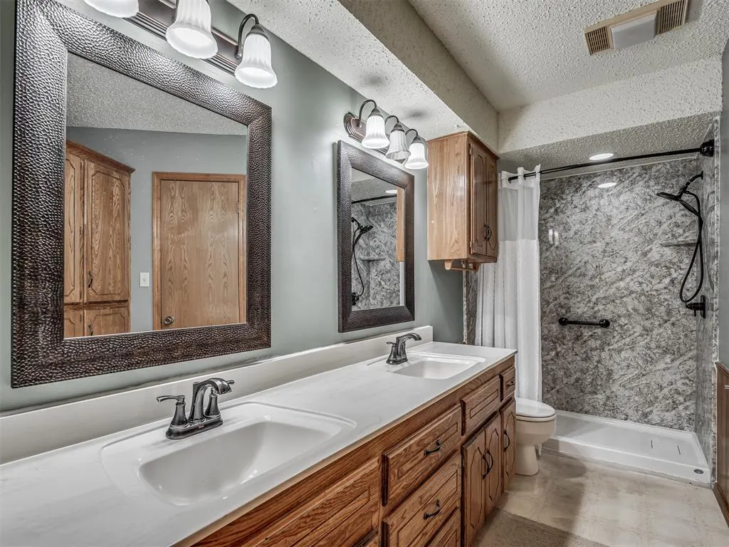 Photo 24 — 1978 Spencer Drive, Harrah, OK 73045