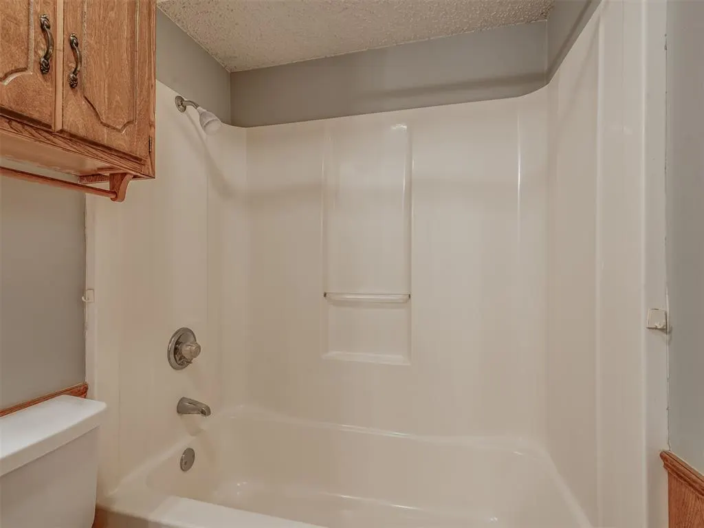 Photo 33 — 1978 Spencer Drive, Harrah, OK 73045