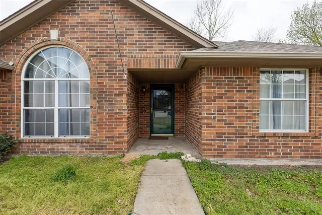 Photo 5 — 3616 Maggie Circle, Norman, OK 73072