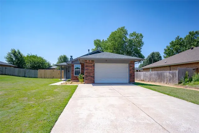 Front exterior — 222 W Maple Branch Way, Mustang, OK 73064
