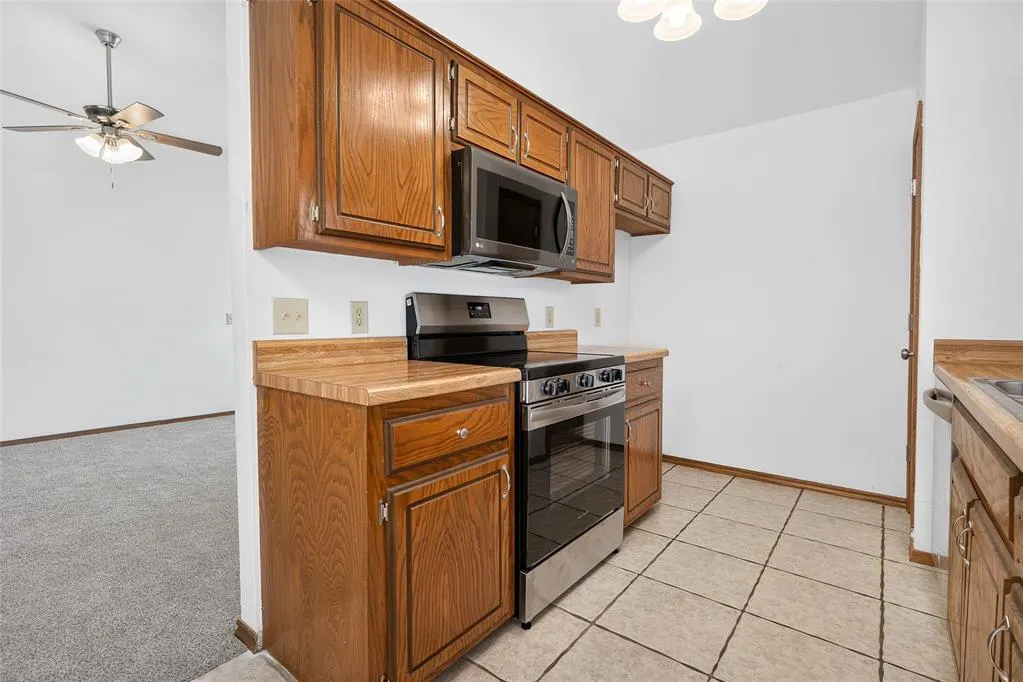 Photo 11 — 222 W Maple Branch Way, Mustang, OK 73064