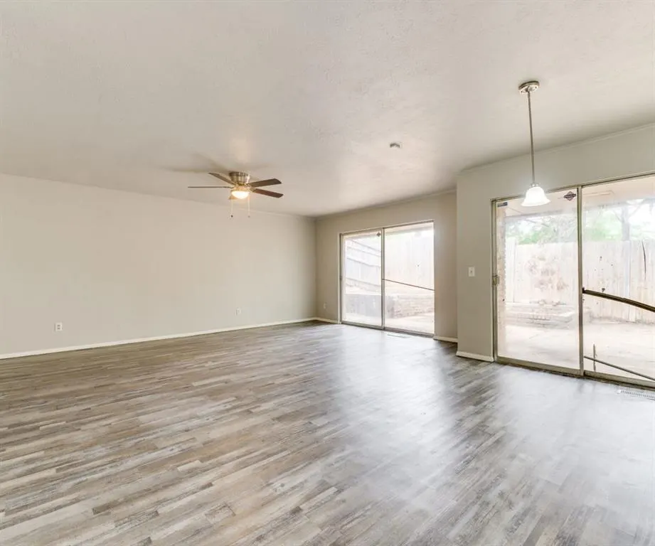 Photo 10 — 2029 NW 32nd Terrace, Oklahoma City, OK 73118