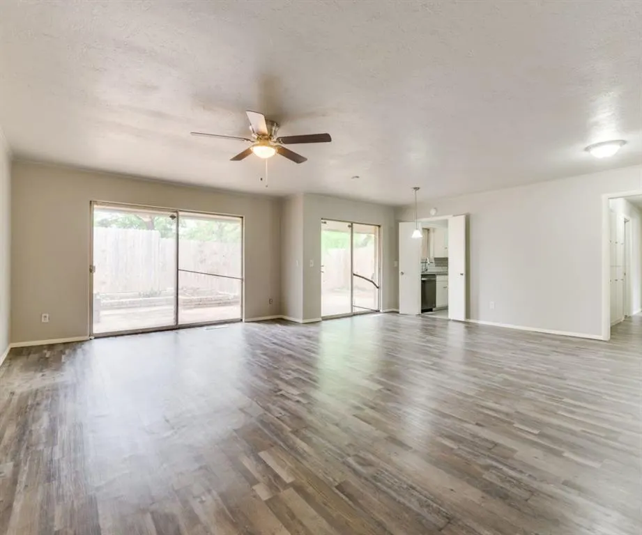 Photo 11 — 2029 NW 32nd Terrace, Oklahoma City, OK 73118