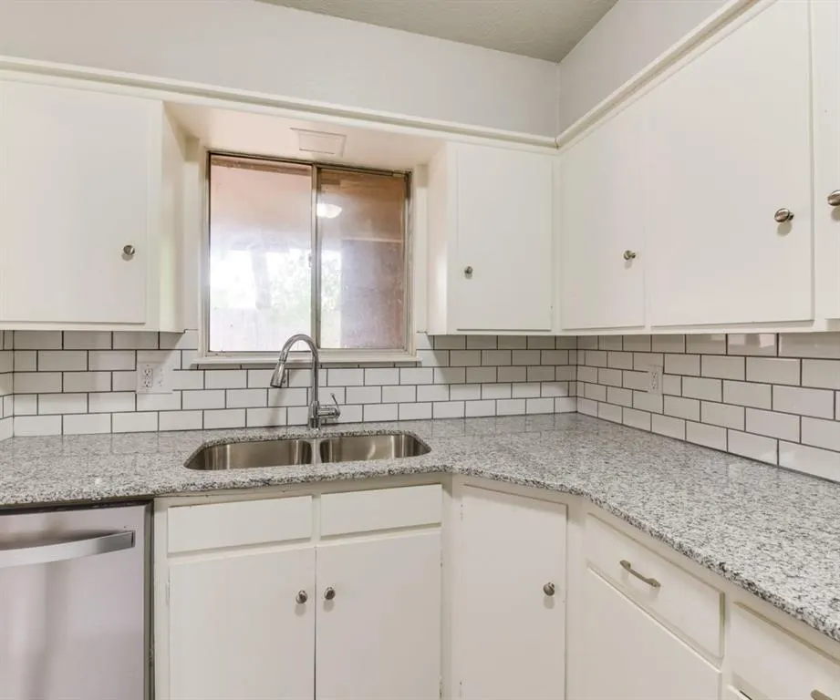 Photo 15 — 2029 NW 32nd Terrace, Oklahoma City, OK 73118