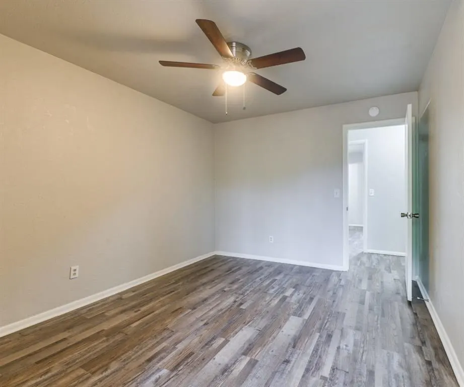 Photo 18 — 2029 NW 32nd Terrace, Oklahoma City, OK 73118