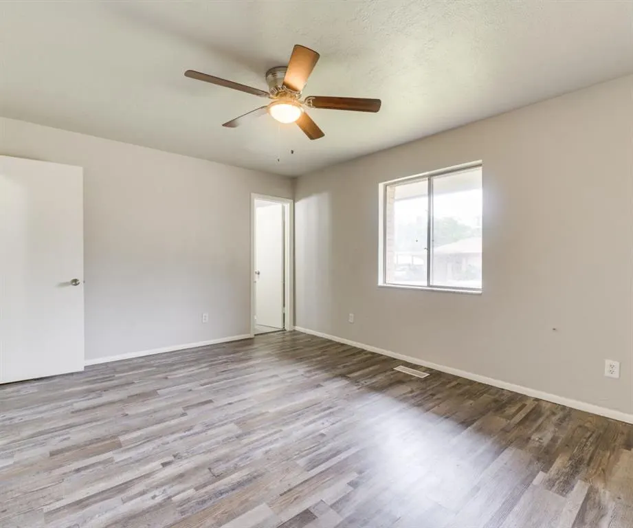 Photo 20 — 2029 NW 32nd Terrace, Oklahoma City, OK 73118