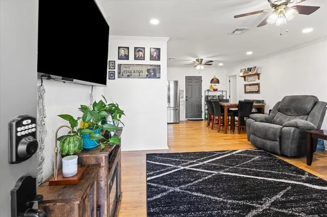 Photo 6 — 302 Park Drive, Union City, OK 73090
