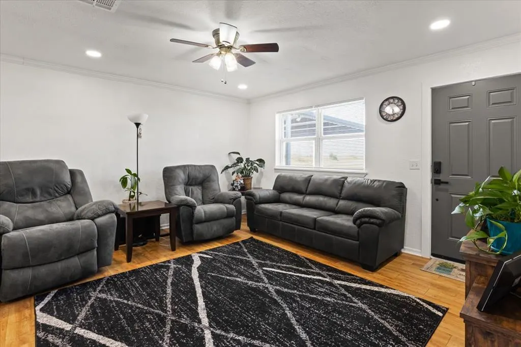 Photo 7 — 302 Park Drive, Union City, OK 73090