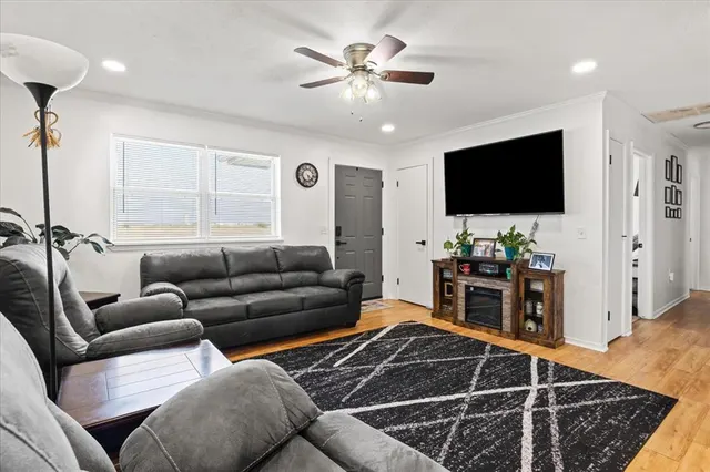 Photo 8 — 302 Park Drive, Union City, OK 73090