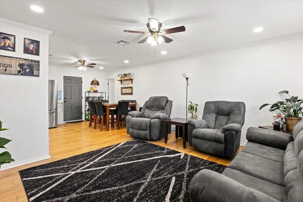 Photo 9 — 302 Park Drive, Union City, OK 73090