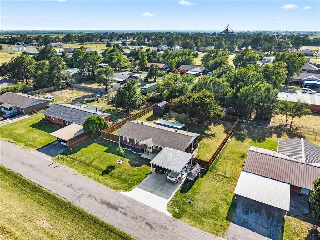 Photo 35 — 302 Park Drive, Union City, OK 73090