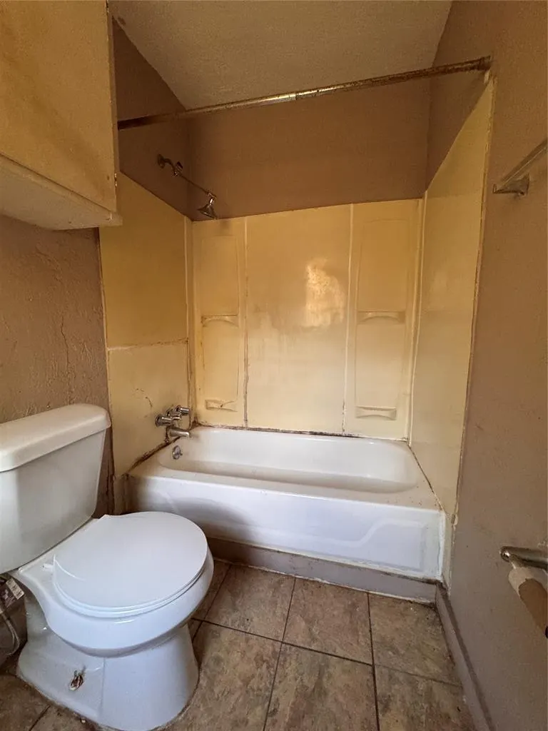 Photo 4 — 1837 NE 24th Street, Oklahoma City, OK 73111