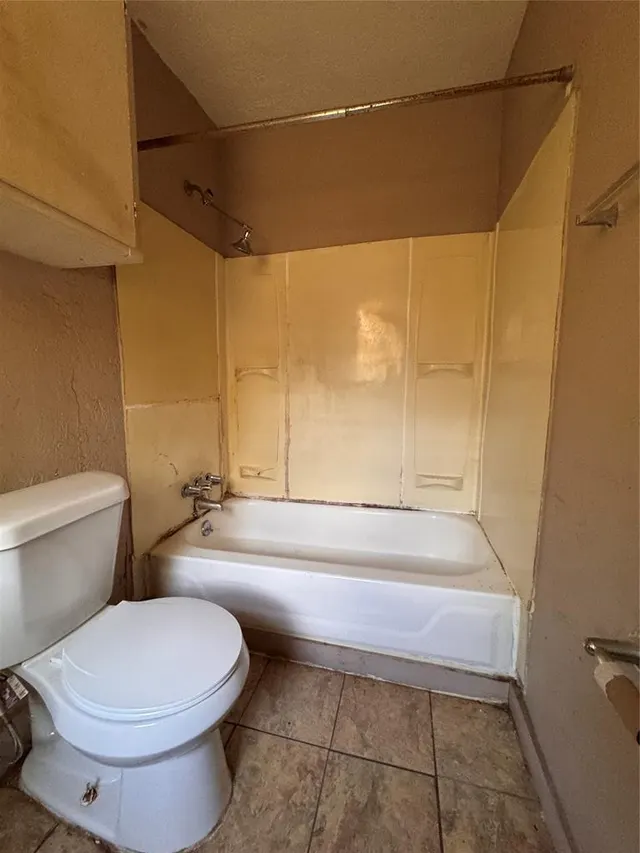 Photo 4 — 1837 NE 24th Street, Oklahoma City, OK 73111