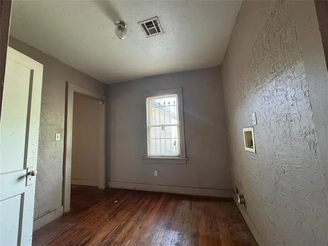 Photo 6 — 1837 NE 24th Street, Oklahoma City, OK 73111