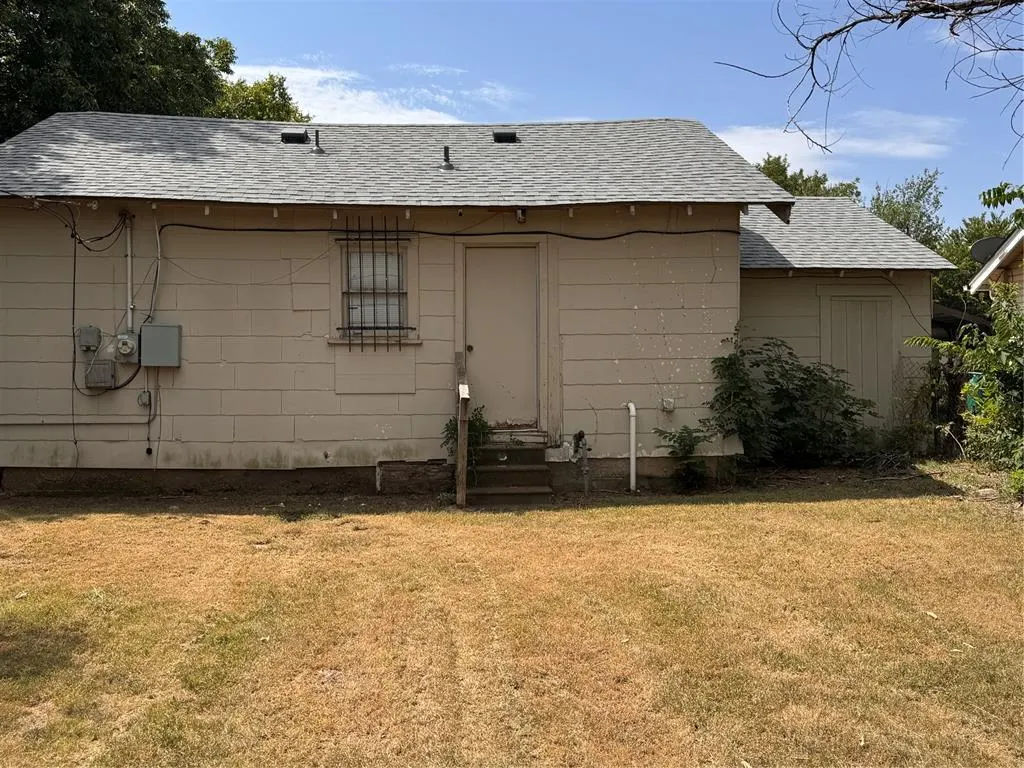 Photo 14 — 1837 NE 24th Street, Oklahoma City, OK 73111