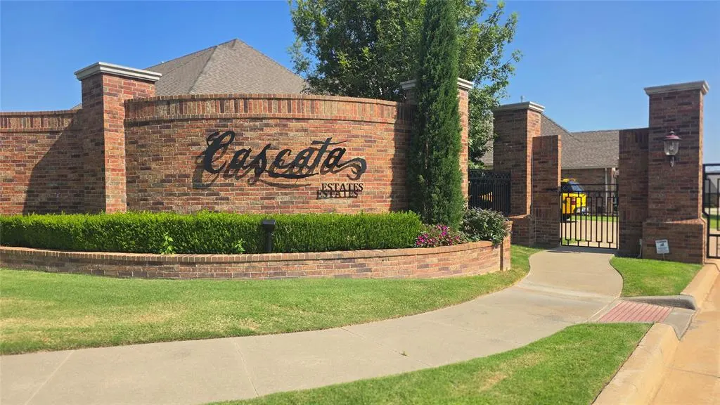 Photo 2 — 13504 Borgata Lane, Oklahoma City, OK 73170