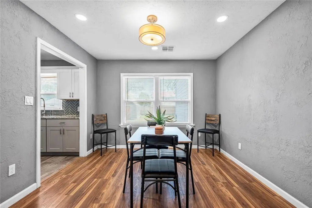 Photo 8 — 827 S 20th Avenue, Chickasha, OK 73018