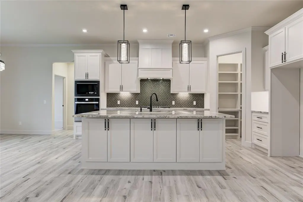 Photo 12 — 9313 NW 79th Terrace, Yukon, OK 73099