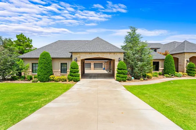 Photo 3 — 2567 Loblolly Lane, Edmond, OK 73012