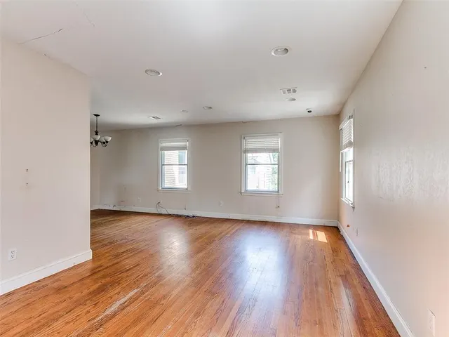Photo 5 — 1301 NE 38th Street, Oklahoma City, OK 73111