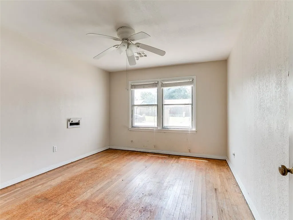 Photo 10 — 1301 NE 38th Street, Oklahoma City, OK 73111