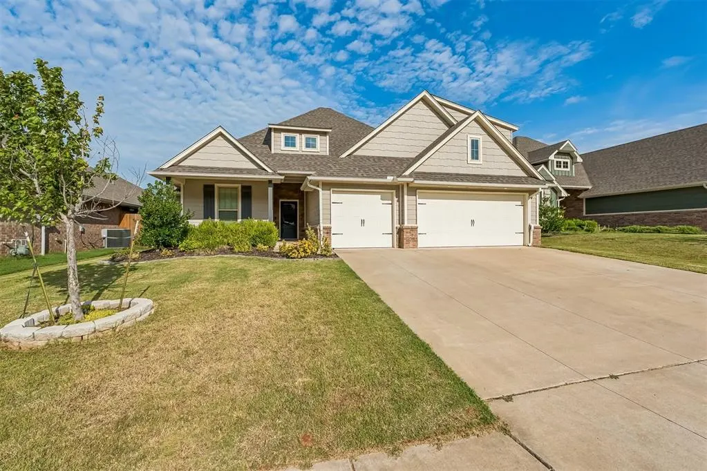 Front exterior — 609 Side Track Road, Yukon, OK 73099