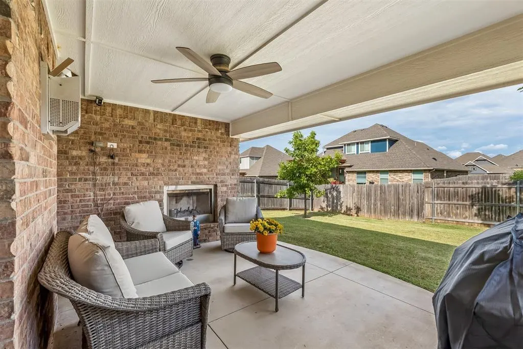 Photo 32 — 609 Side Track Road, Yukon, OK 73099