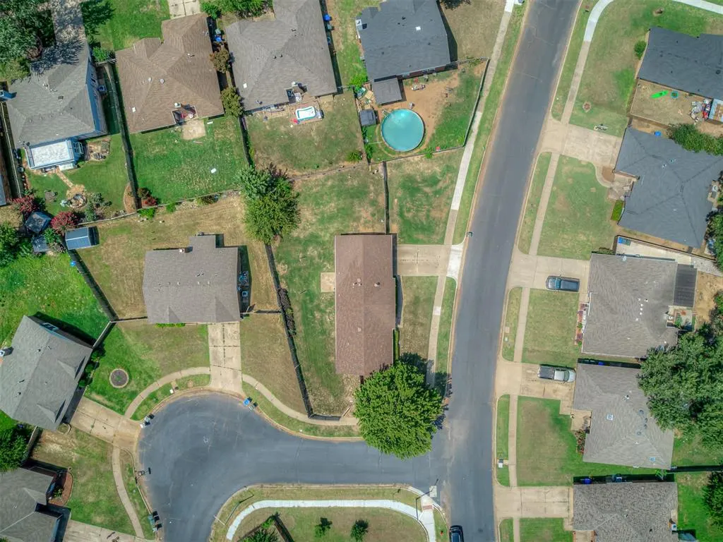 Photo 36 — 2010 Rising Hill Drive, Norman, OK 73071