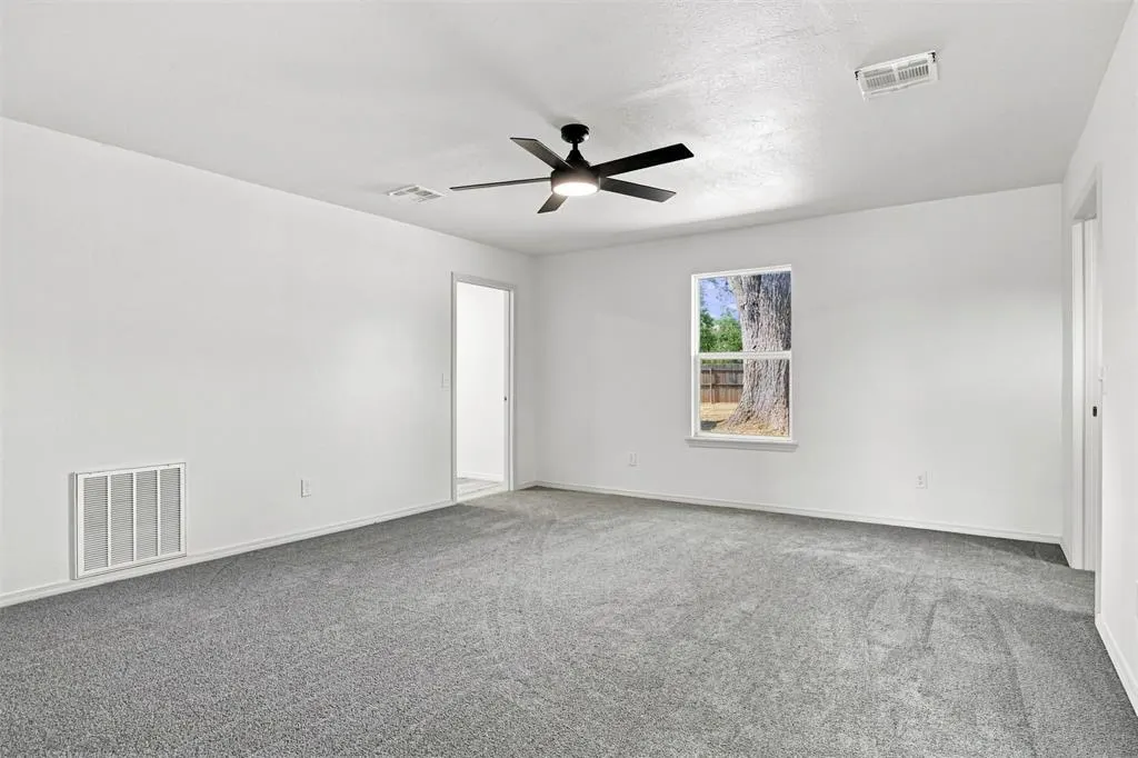 Photo 33 — 310 Cottonwood Drive, Tuttle, OK 73089