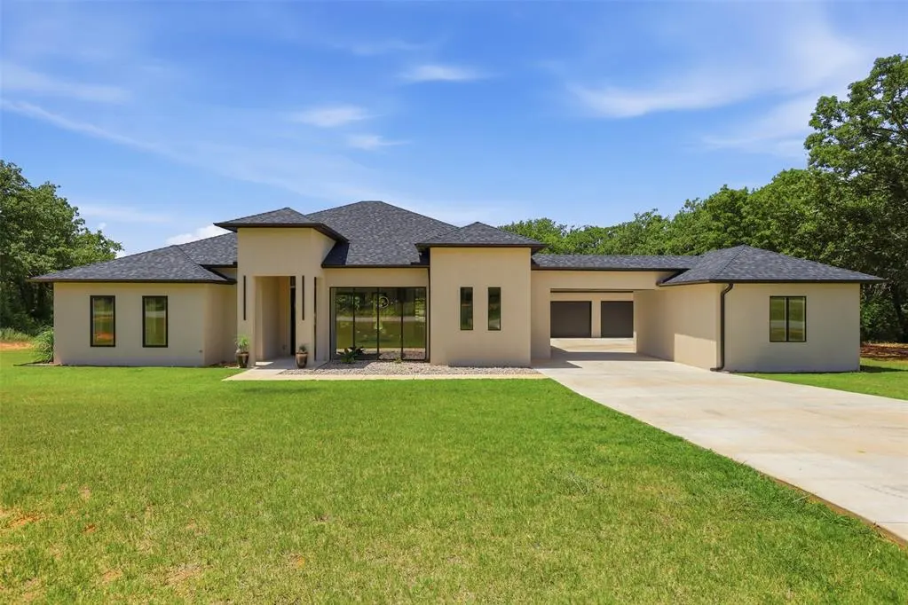 Front exterior — 2319 Clubhouse Drive, Blanchard, OK 73010
