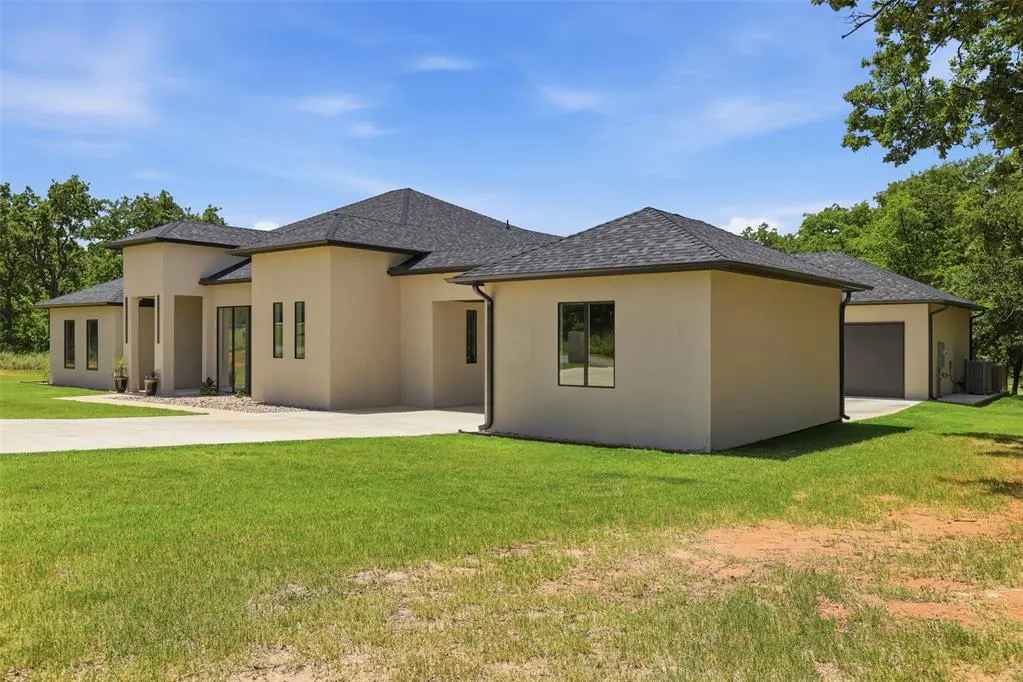 Photo 4 — 2319 Clubhouse Drive, Blanchard, OK 73010