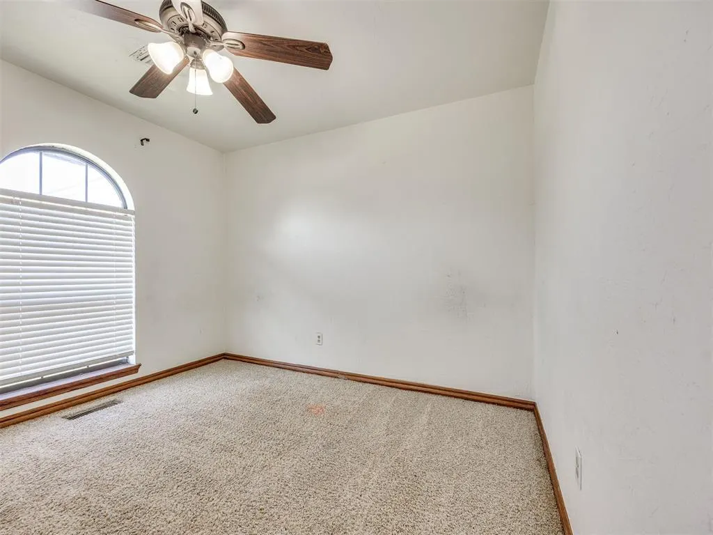 Photo 15 — 1613 Kingsgate Road, Oklahoma City, OK 73159
