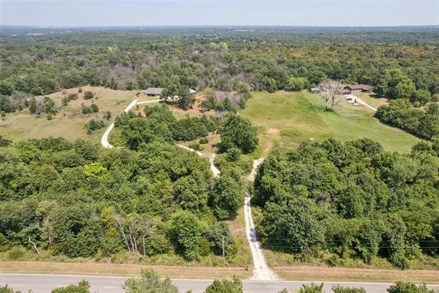 Photo 3 — 8580 N Luther Road, Harrah, OK 73045