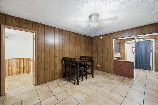 Photo 6 — 811 NW 1st Street, Moore, OK 73160