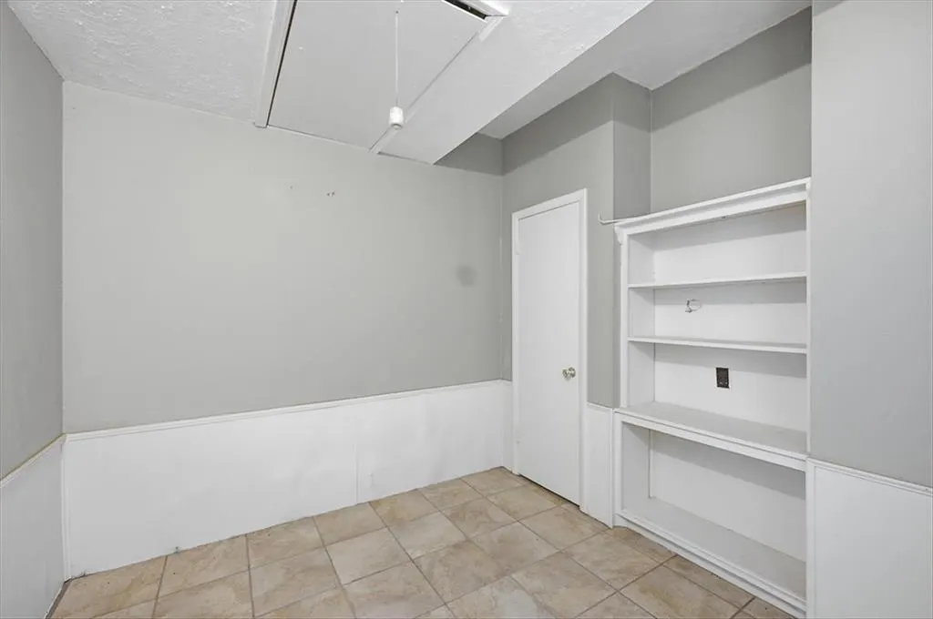 Photo 16 — 811 NW 1st Street, Moore, OK 73160