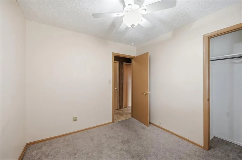 Photo 21 — 811 NW 1st Street, Moore, OK 73160