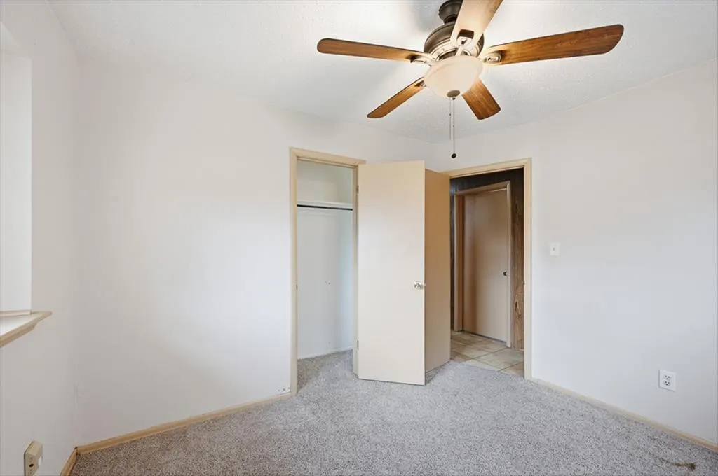 Photo 23 — 811 NW 1st Street, Moore, OK 73160