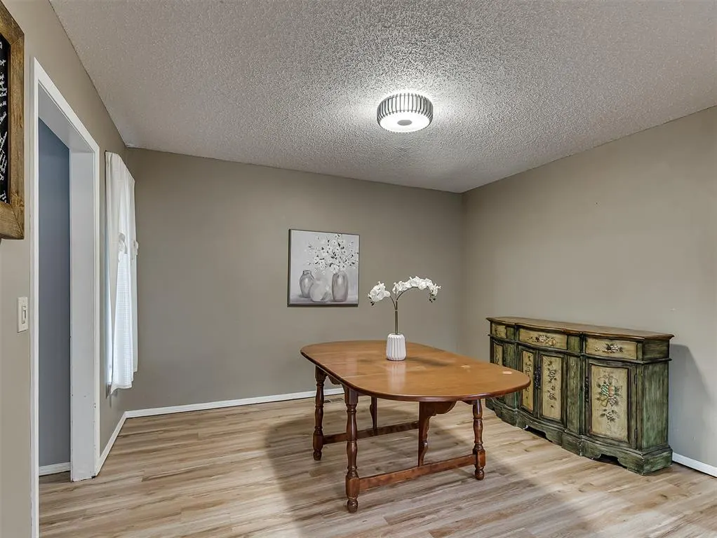 Photo 8 — 11616 Century Drive, Oklahoma City, OK 73162