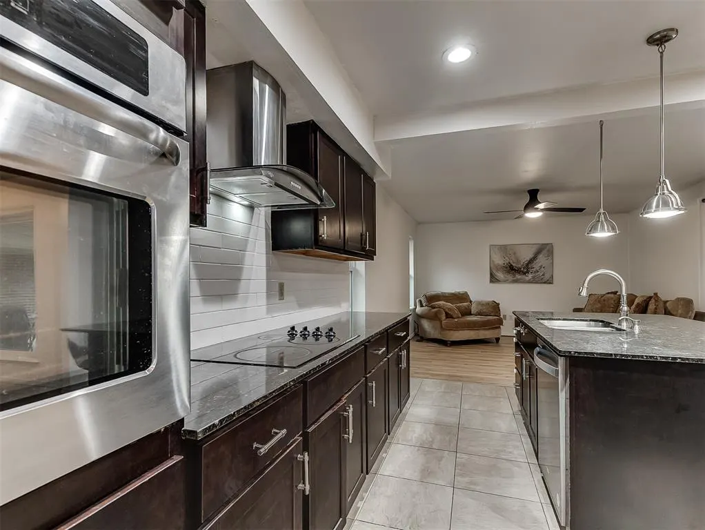 Photo 12 — 11616 Century Drive, Oklahoma City, OK 73162
